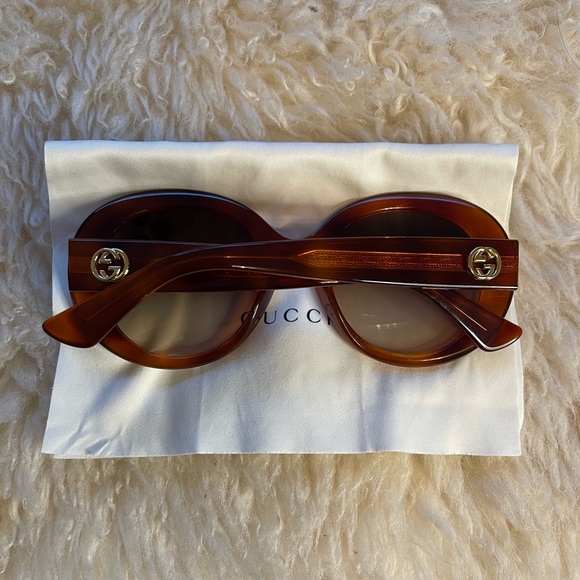 Authentic Gucci sunglasses - Picture 3 of 11